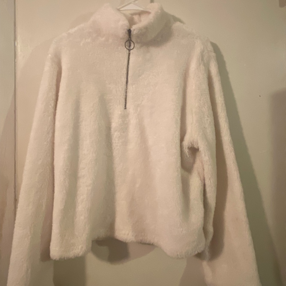 Women’s Fuzzy Quarter zip